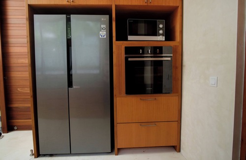 Selong Belanak Hotel | EM Hill Estate