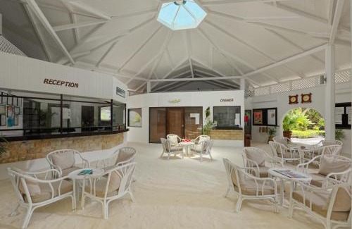 Emboodhoo Resort | Embudu Village Maldives