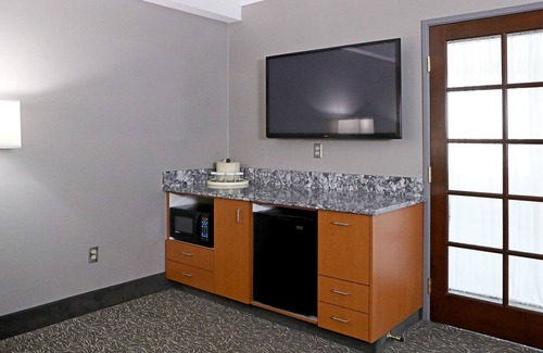 Fife Hotel | Emerald Queen Hotel & Casino - Fife