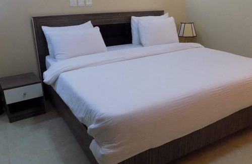 Wuse 2 Hotel | Emzrel Hotel & Suites