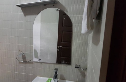 Wuse 2 Hotel | Emzrel Hotel & Suites