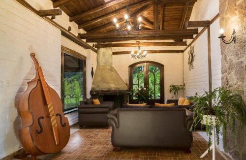 Banos de Agua Santa Hotel | En Casa de Luis
