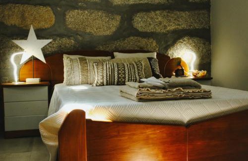 Paranhos House | En-Suite Bedroom and Garage in Porto City Center