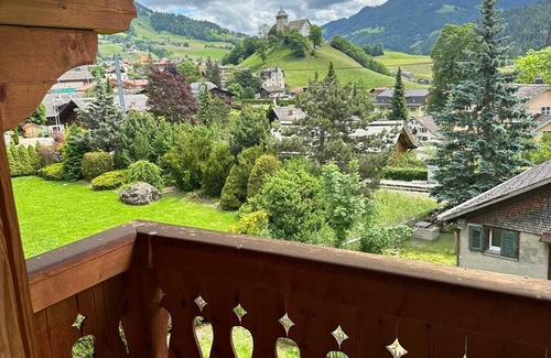 Chateau-d'Oex Ski Chalet | Enchanting 4BR Chalet Nestled in the Heart of a Pristine Apine Landscape