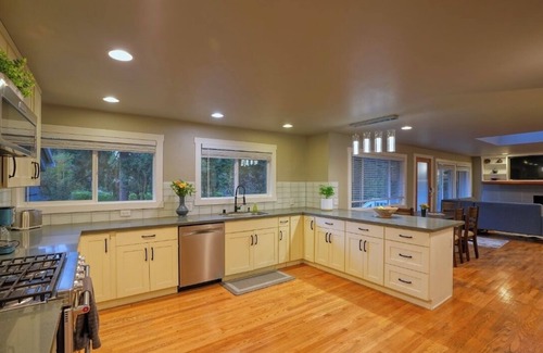 North City House | Enchanting home in the trees
