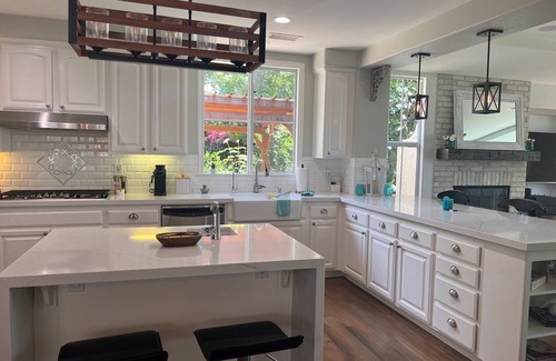 Fallbrook Resort | Enchanting Luxury 1-Level Home, Lagoon Style Infinity Pool & Spa, Private 1 Acre