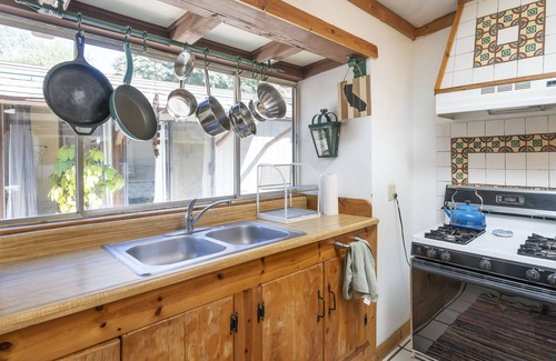 Val Verde House | Enchanting Rustic Escape