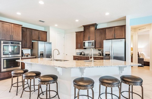 West Kissimmee Resort | Encore Resort and Water Park at Reunion by Rentyl