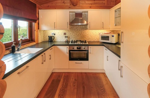 Carlton-in-Cleveland Cottage | Endeavour Lodge 4