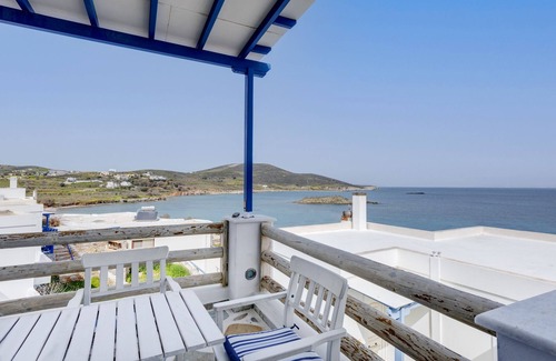 Vari House | Endless Blue from Syros - Fabrika House 1