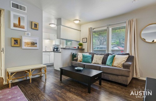 Old Enfield Apartment | Enfield #114 xxxxxxx