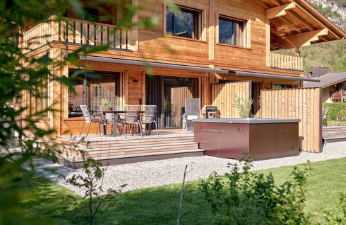 Meiringen Ski Chalet | Engelhorn view