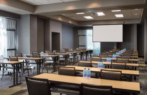 San Pablo House | Enjoy a charming stay at our hotel in Richmond, California