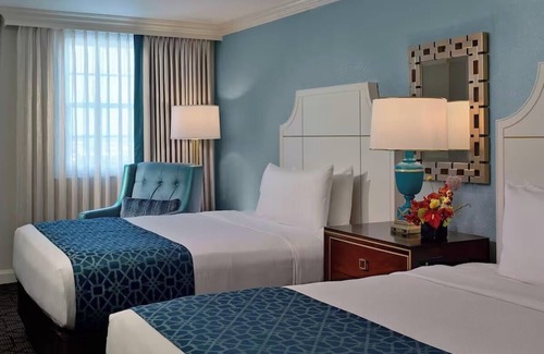French Quarter Resort | Enjoy a Hassle-Free and Suiting Stay! 4 Family-Friendly Units, Pets are Welcome!
