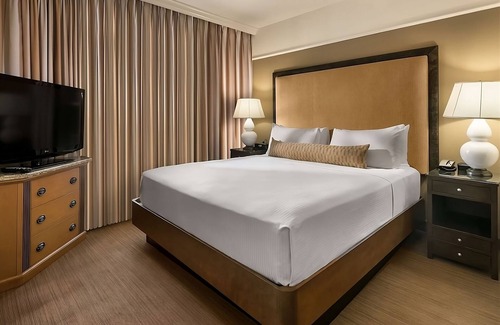 Gainey Village Villas Resort | Enjoy a Hassle-Free Stay! w/Pool, Short Drive to OdySea Aquarium, Pet-Friendly!
