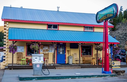 Pitkin Apartment | Enjoy a historic town and Colorado Mountains!