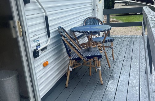 North Bay Shore House | Enjoy a little bit of country living in this park model two bedroom trailer home