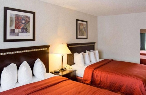 Coon Rapids House | Enjoy a Restful Stay with Family! Free Breakfast