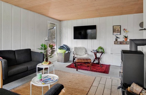 Reersø House | Enjoy a wonderful vacation in this vacation home by the sea.