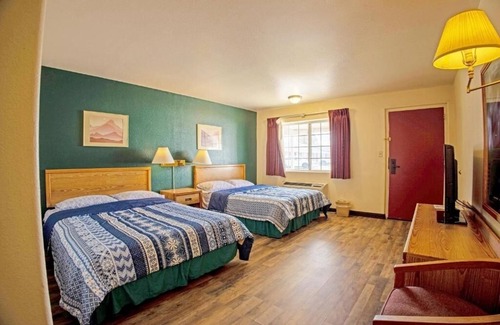 Lordsburg Hotel | Enjoy Free Parking Room Near Lordsburg Museum Exhibits