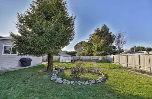Bertsch-Oceanview House | Enjoy Majestic Redwoods and Stunning Beaches