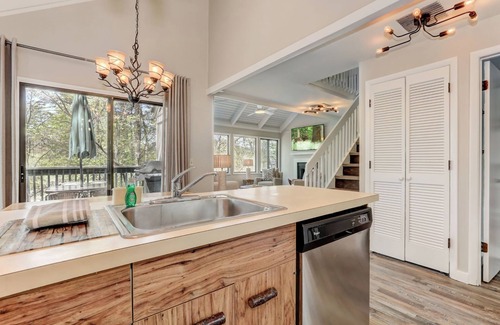 Big Canoe House | Enjoy peace and quiet in Big Canoe! - Castaway Cottage