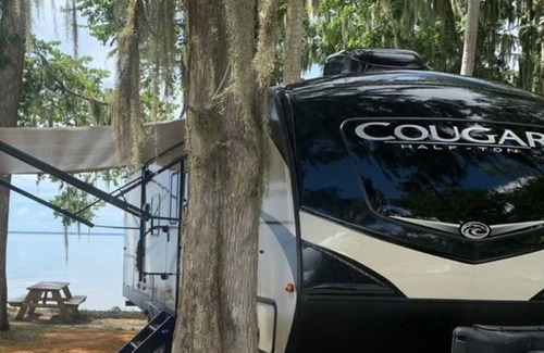 Seville House | Enjoy Some Fun Local Pastimes! Free Parking, Near Lake George Conservation Area!