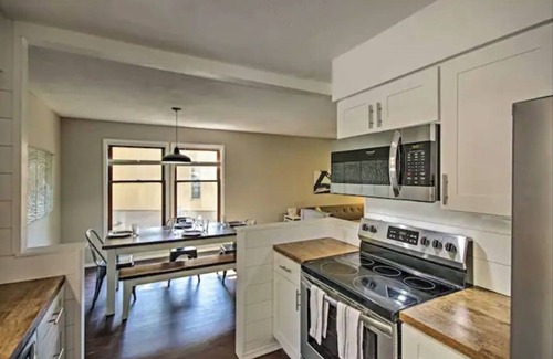 Bella Vista House | Enjoy Sunsets at 4BR retreat - family sized Golf Bike Hike Swim or Pickleball