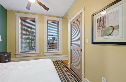 St. Clairsville House | Enjoy the convenience of Condo Living located in close proximity to Wheeling 303