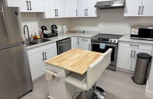 Saskatoon House | Enjoy “The Cozy villa 3.0”n2-bedroom building in fantastic Saskatoon with AC