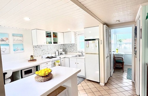 Kittian Village Villa | Enjoy the ideal mix of comfort and coastal charm in an unbeatable location.
