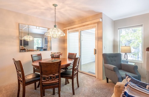 Kings Beach Condo | Enjoy the Lakeview! Complex centrally located in Kings Beach, right on the Lake!