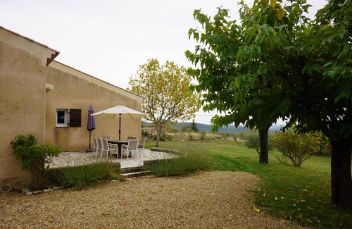 Cruis House | Enjoy the peace and serenity of mountain walks.