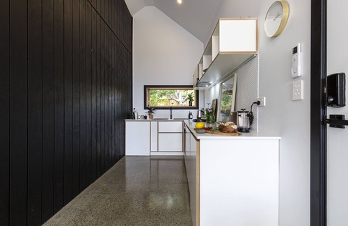 Nowra Apartment | Enjoy the river, ocean and country at the Nowra Studio Barn