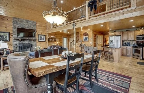 Cleveland Cabin | Enjoy View's View'snDiscounted nights for Oct.&Nov