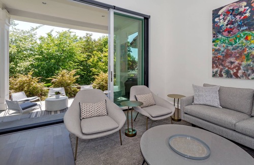 The Grove House | Enjoy Winery Visits, Hiking, Biking, Swimming, Golf, and Dining in Napa Valley