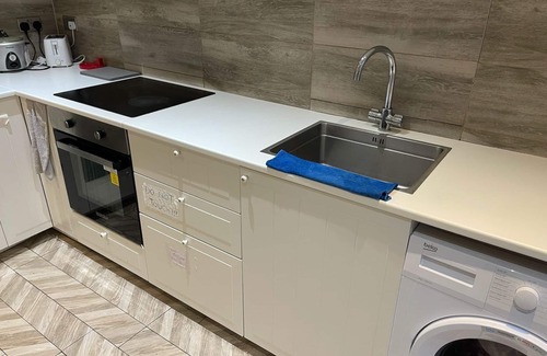 Brockley Apartment | Ensuite near Luxmore Garden