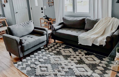 Eastwood House | Entire Cute Boho Home Near Hospital, Expo Center, Free Parking