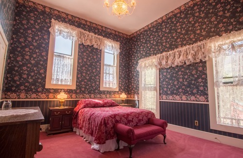 Rico House | Entire Historical Bed and Breakfast in Rico, Cololorado
