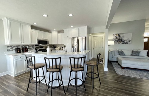 Holland House | Entire Home 4bed 3.5bath in Holland, Michigan