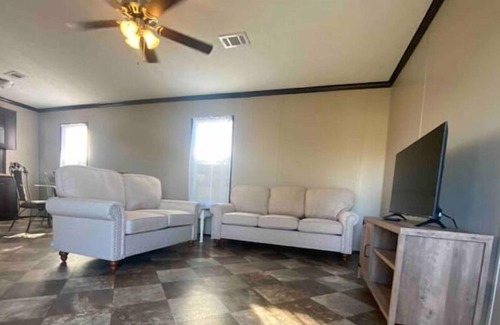 Baker House | Entire home available in a quiet location. Close to LSU and airport.