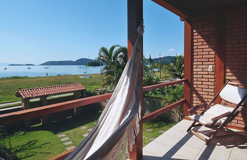 Jabaquara House | ENTIRE SEAFRONT HOUSE