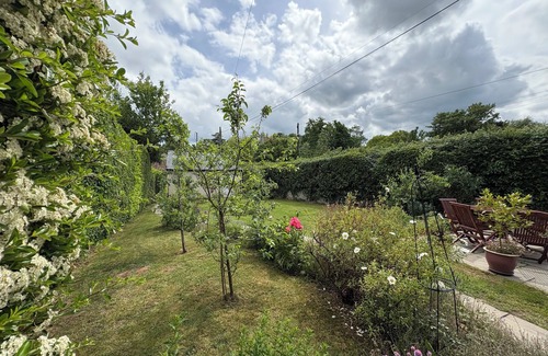 Taunton House | Entire spacious country home in beautiful Staple Fitzpaine
