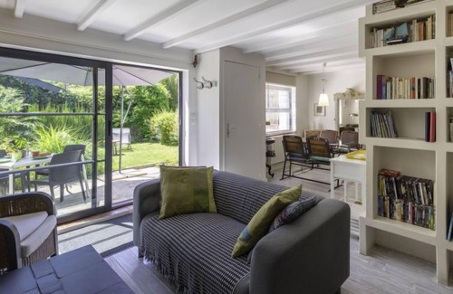 Saint-Pierre-en-Port House | Entre mer et jardin by Interhome