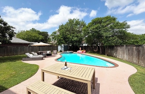 West Oak Hill House | Epic Austin House - Large rooms, Game Room, Gym & more…