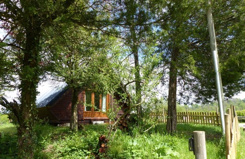 Le Vernet Cottage | Equestrian chalet near Vichy, terrace and pets allowed