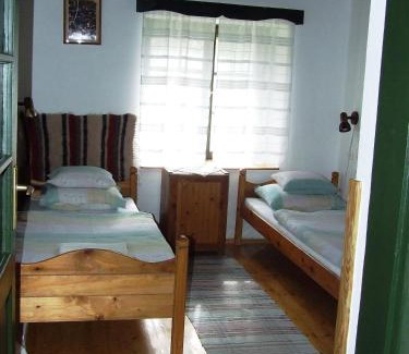 Uppony House | Erdész Vendégház