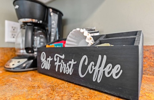 Geneva House | Erieview Lakehouse - Lakeside Retreat in GOTL