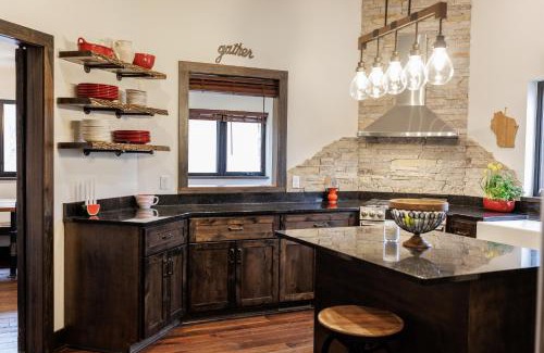 Rubicon House | Erin Hills Area Perfect Retreat - Fall Colors Specials!