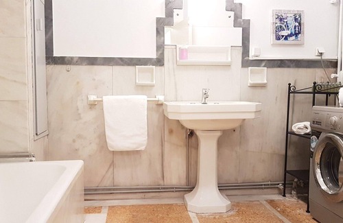 Mousio Apartment | Erra - Violet - Neoclassical - Athens Center,220m²,7 BD,3 BATH